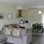 Vale De -