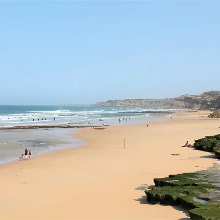 מלון דירות Vale De - 4*