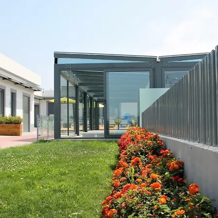 Vale De - לוריניה